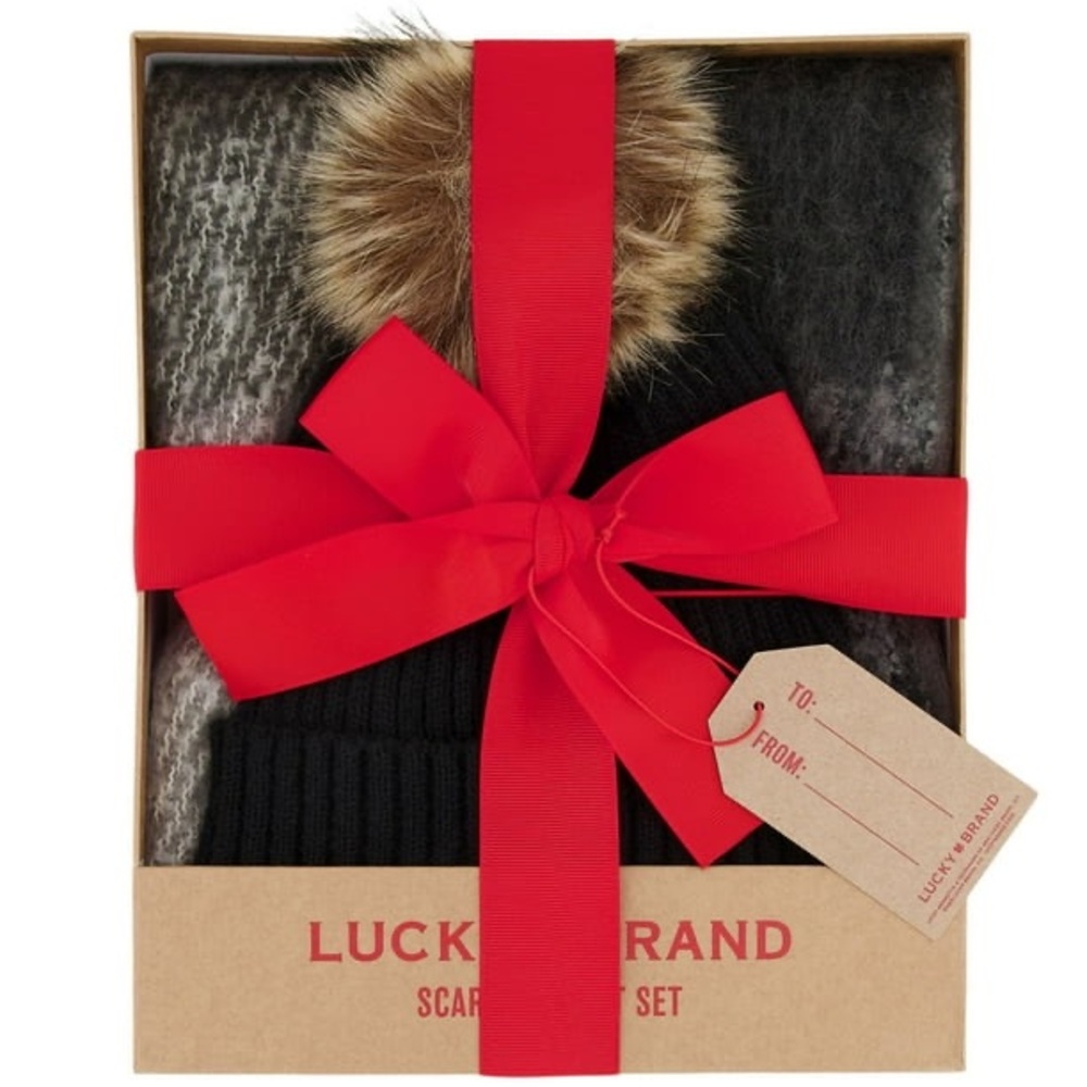 Lucky Brand Women's 2-Piece Hat and Scarf Set - New in Box